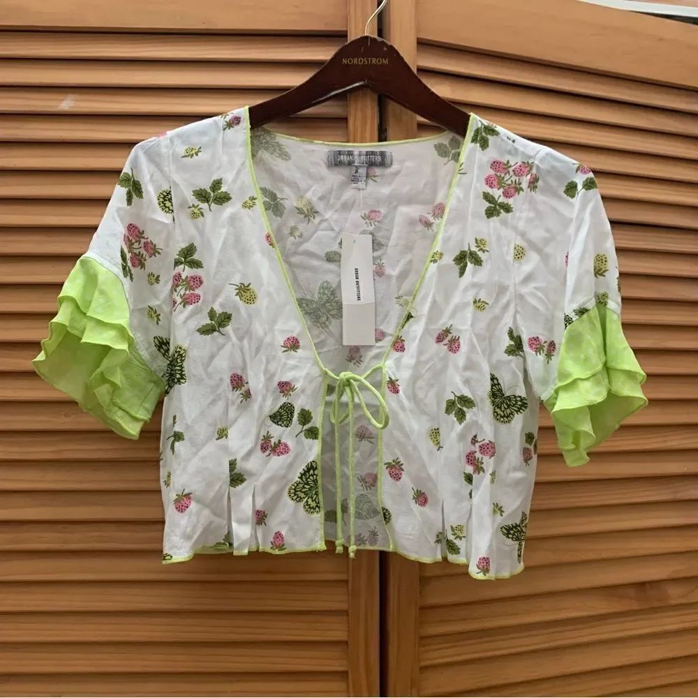 NWT Urban Outfitters Front Tie Top Small
